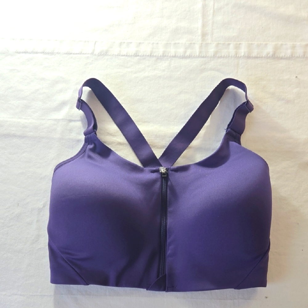All In Motion Sports Bra - Picture 1 of 8